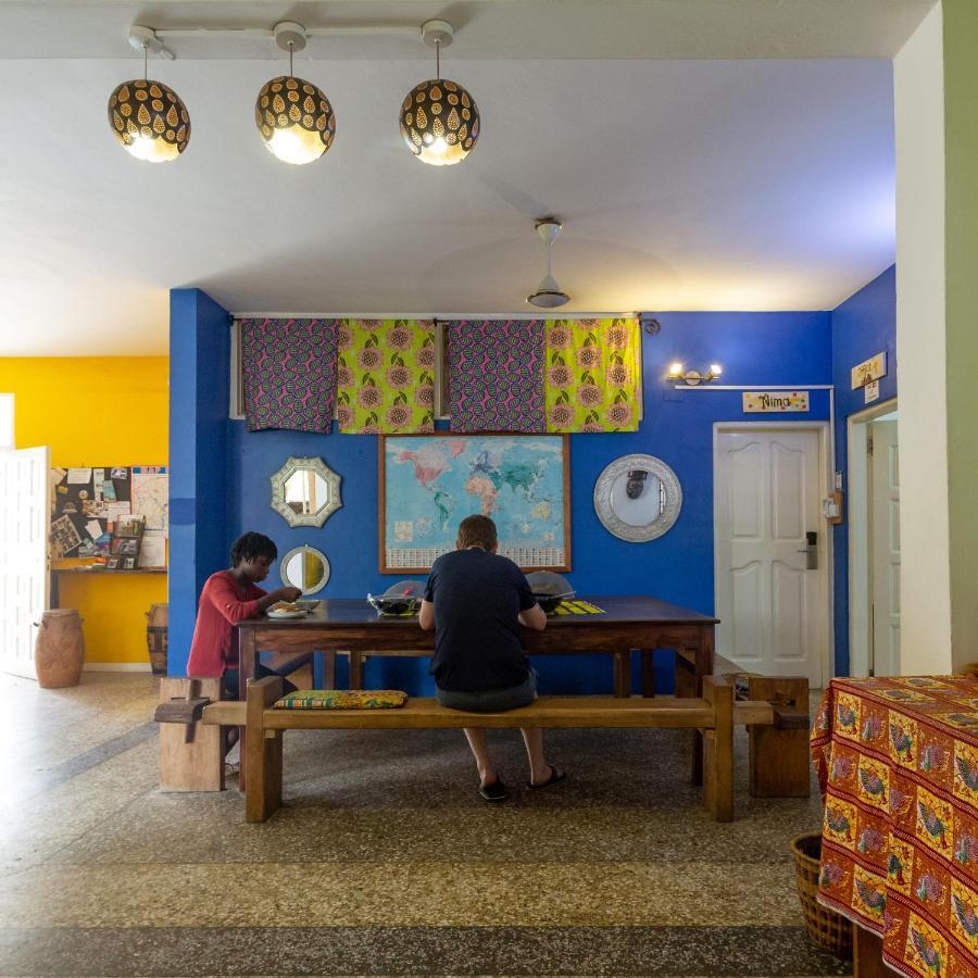 Agoo Hostel (Adults Only) Акра Екстериор снимка